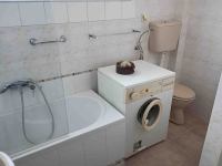 http://www.alexstikich.com/files/gimgs/th-47_Bath2.jpg